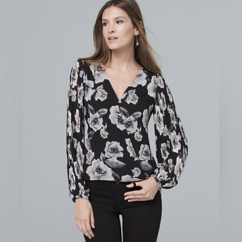 White House Black Market Black & White Floral Pleated Sleeve Blouse, Size 4